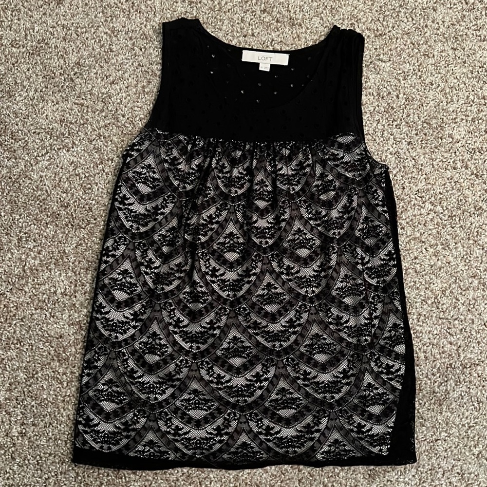 Loft XS sleeveless shirt black and white